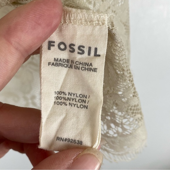 Fossil Womens Size X Small Lace Sheer Blouse Short Sleeve Top Floral Beige - Picture 6 of 9